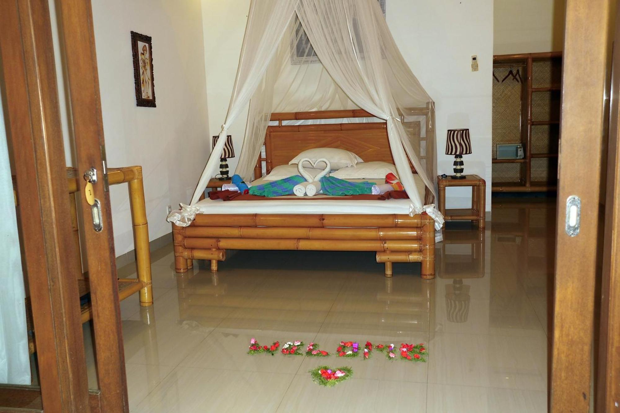 Hotel Alam Mimpi Bali à Tejakula Extérieur photo
